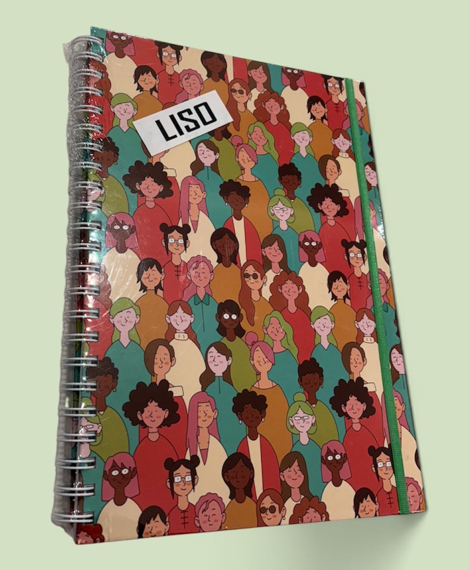 Cuadernillo A4 liso